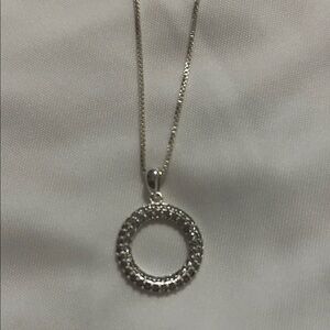 Elegant Silver Pendant Necklace